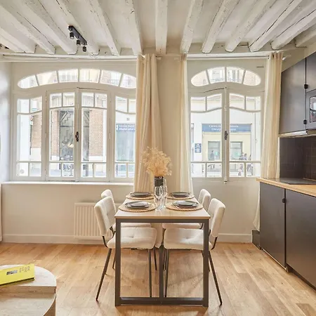 Pantheon Notre Dame By Prestige