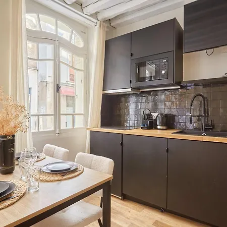 Pantheon Notre Dame By Prestige Apartment