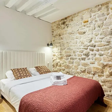 Pantheon Notre Dame By Prestige *